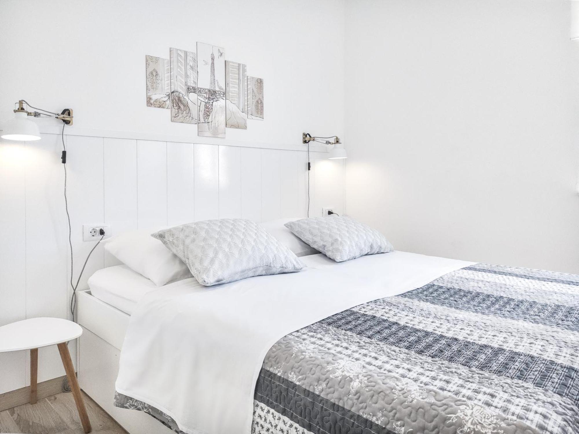 Apartment With Terrace And Free Parking - Beach Nearby Split Exteriör bild