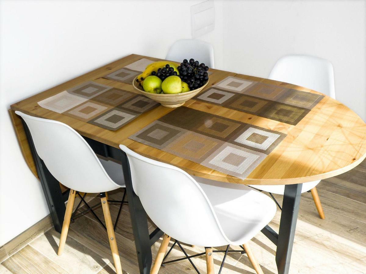 Apartment With Terrace And Free Parking - Beach Nearby Split Exteriör bild